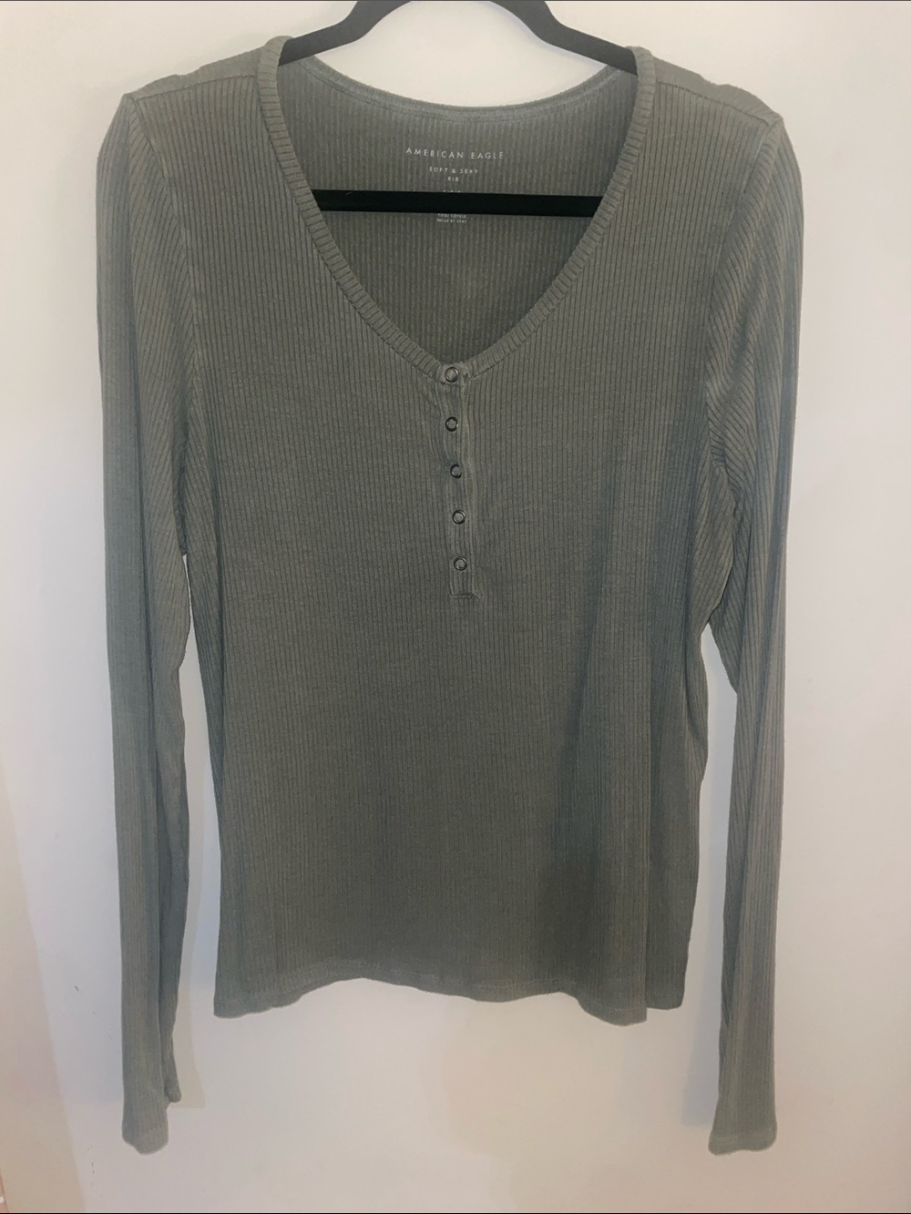 American Eagle Outfitters Olive Ribbed Henley Long Sleeve Tee